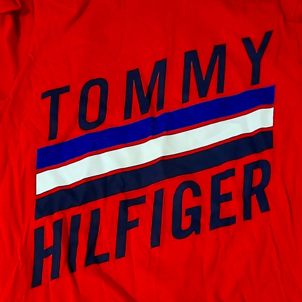 Tommy Hilfiger red T-shirt Boys Medium 12/14